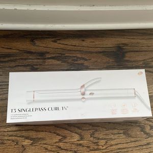 T3 single pass curling iron 1.25 inches